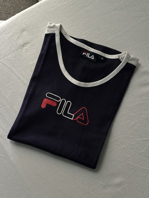 FILA αμάνικο αθλητικό μπλουζάκι, σκούρο μπλε με κόκκινες και λευκές λεπτομέρειες, XS