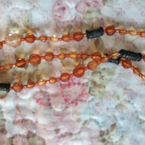 Long necklace like new, brown and orange