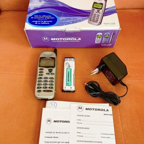Motorola M3588 phone brand new