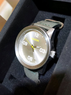 Nixon The G.I. Nylon watch used, silver with surplus green