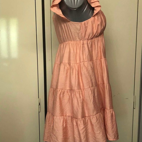 Mine dress like new, size S/M