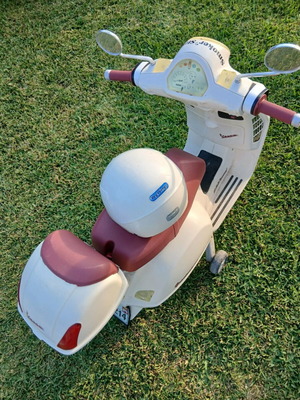 Peg Perego authentic children's Vespa electric ride-on, cream