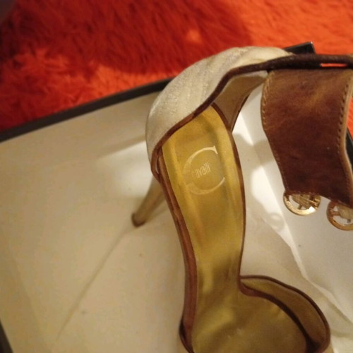 Just Cavalli pumps like new, beige, size 40