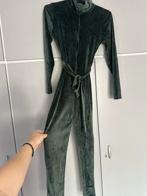 Abysse green one-piece jumpsuit like new, size M