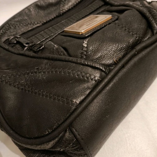 Leather backpack used, black, with zipper, 15x25cm