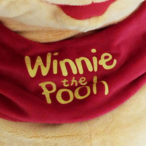 Winnie The Pooh Giant Soft Toy like new, 80cm, official Disney