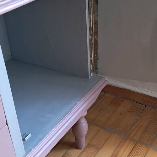 Refurbished boudoir with mirror wear