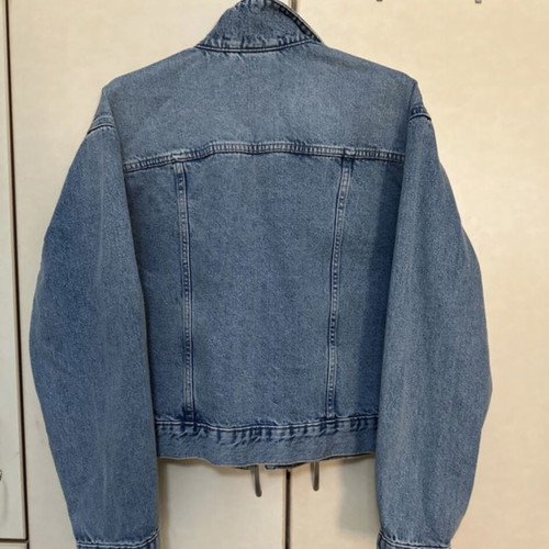 H&M denim jacket like new, size M, blue