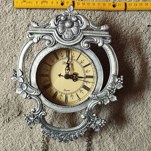 Retro Pendulum Wall Clock new, metal tin coating, battery operated
