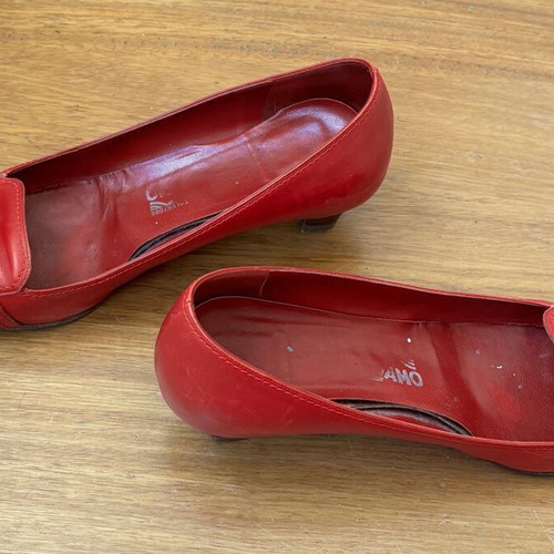 Salvatore Ferragamo leather red pumps used, size 39