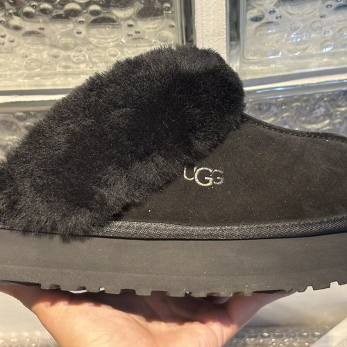 Ugg slippers new black with fur size 39 EU