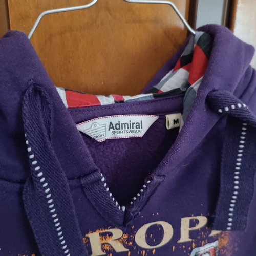 Admiral hoodie sweatshirt size Medium like new, purple