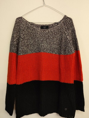 Numph Color Block Knitted Sweater like new, grey orange black