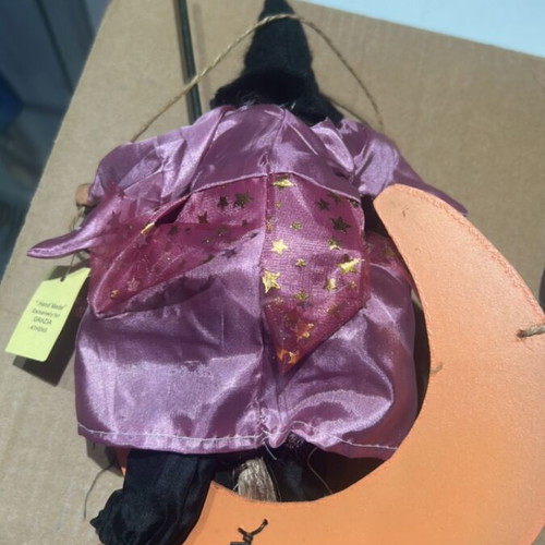 Decorative witch with lights and battery operation new