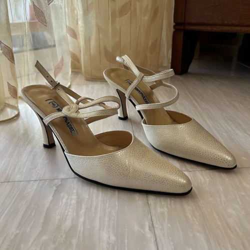 Bournazos women's sandals like new, size 38