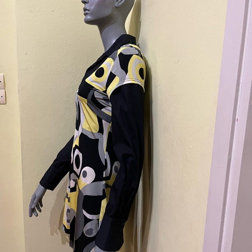 Grama mini colorful dress L like new with collar and shirt sleeves