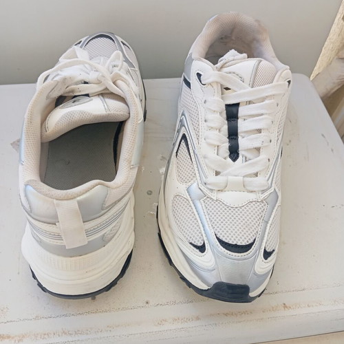 Bershka sneakers size 45 like new with anatomical sole, white and grey