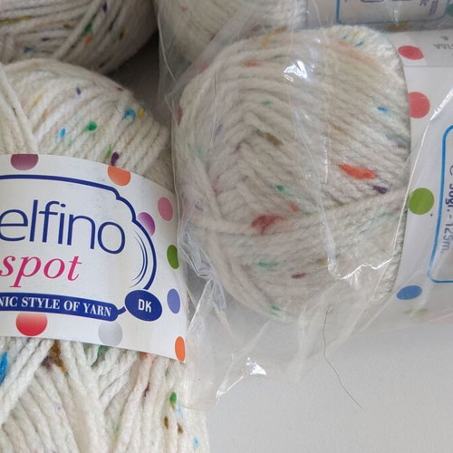 Large yarn pack new, variety of types and colors
