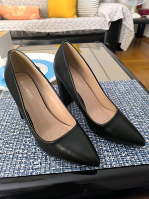 Women's pumps size 40 like new, black, 10 cm heel