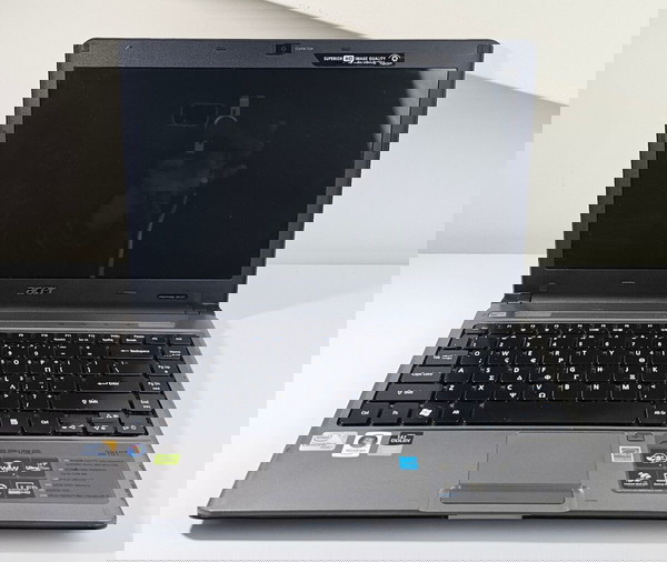 Acer Aspire 3810T με βλάβη