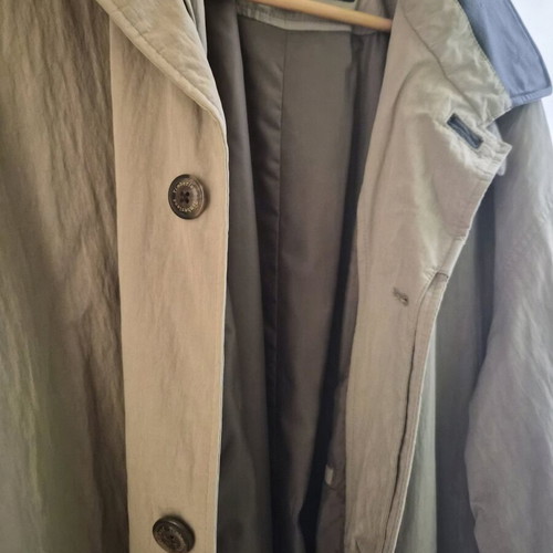 Vintage Timberland trench coat like new, leather collar, 90's