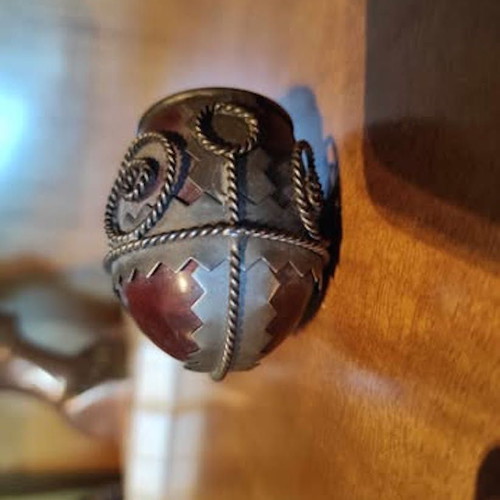 Wooden pipe used with handmade wire decoration