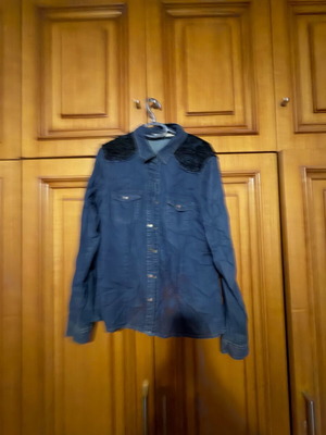 Lynne denim shirt like new, black and blue, size XL