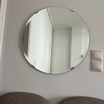 Round mirror like new