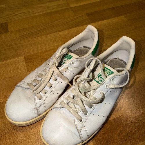 Adidas Stan Smith used white sneakers with green details size 41 missing insoles