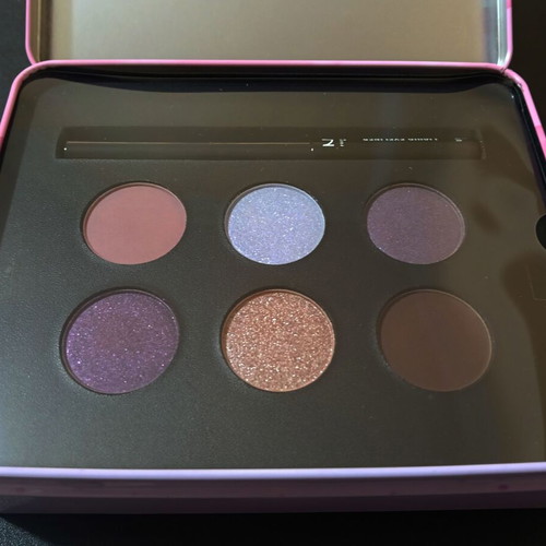 NYX Professional Makeup eyeshadow palette with liquid matte eyeliner new