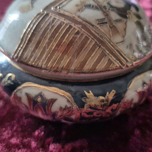 Chinese jewelry box with handmade embossed painting new