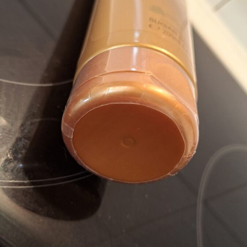 Milk & Honey Gold Sugar Scrub new, body exfoliant