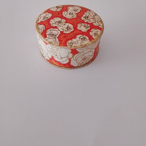 Vintage Greek collectible face powder box like new, full
