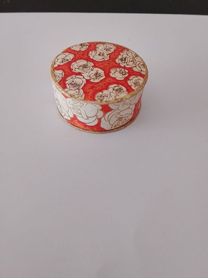 Vintage Greek collectible face powder box like new, full