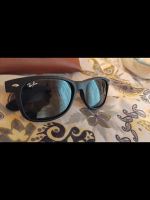 Ray-Ban New Wayfarer sunglasses, matte black