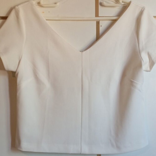 Zara crop top with zipper, like new, white, size L
