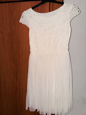 White lace dress A-Style like new, size M/L