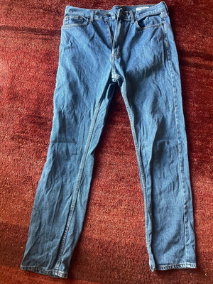 Regular blue jean like new, size L