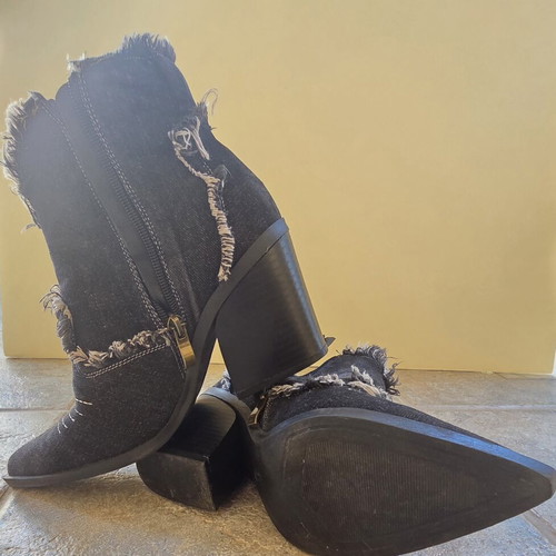 Cowboy boots black denim ankle with zipper, pointed toe, 8cm heel like new
