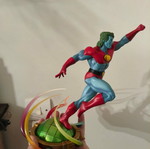 Captain Planet Iron Studio 1/10 figure like new with box