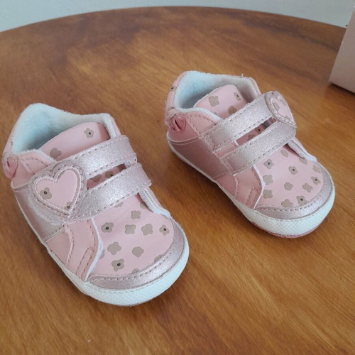 Mayoral baby cuddle shoes No.17 new in box
