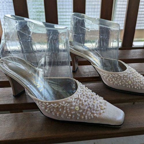 Mules white embroidered with heel size 37 used
