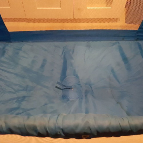 Agatha Ruiz De La Prada baby crib used, blue with yellow star pockets