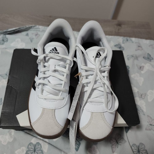 Adidas VL Court 3.0 women's sports shoes, white beige