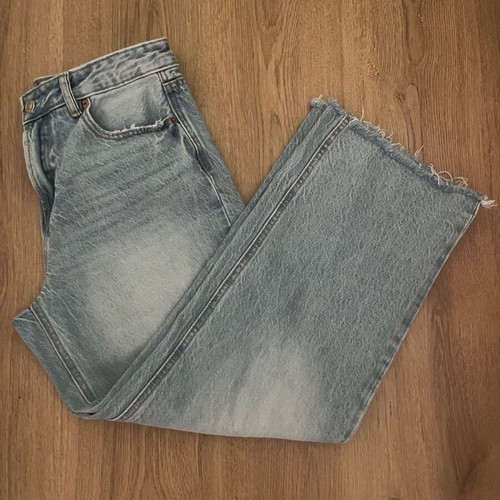 Stradivarius crop jeans like new, light color, size M