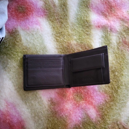 Leather wallet dark brown like new