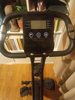 Exercise bike like new, foldable