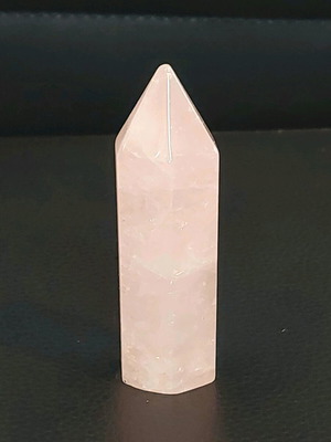 Rose Quartz Obelisk new, 60.5 g