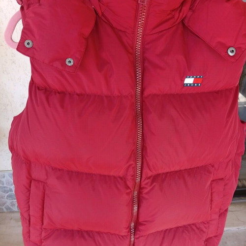 Tommy Jeans Alaska puffer men's size L like new, burgundy