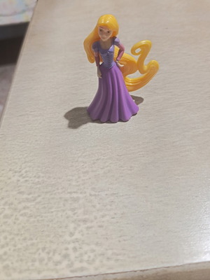 Rapunzel princess medium figure used